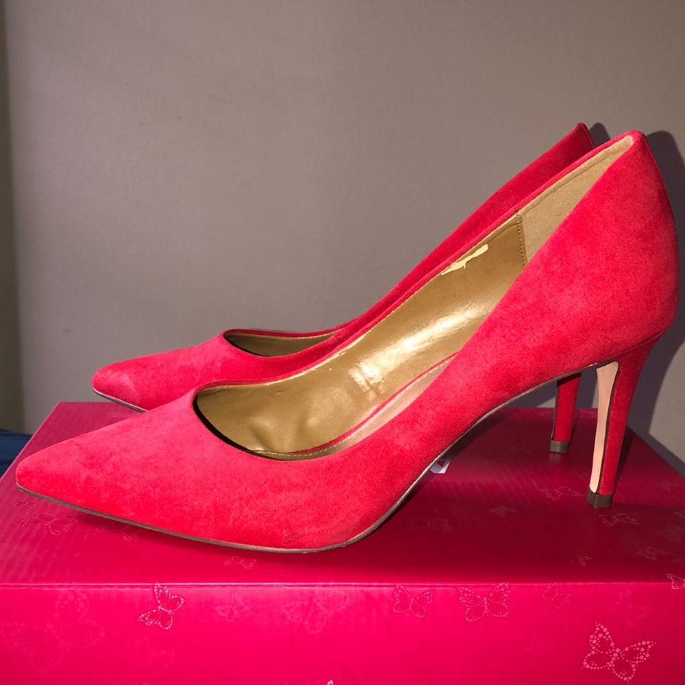 Red faux suede pumps